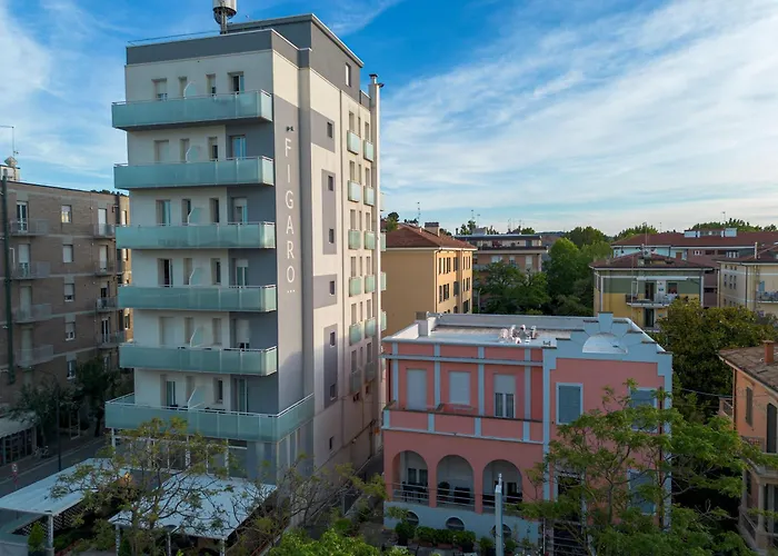 Hotel con piscina: Amadei Hotel Figaro&Apartments